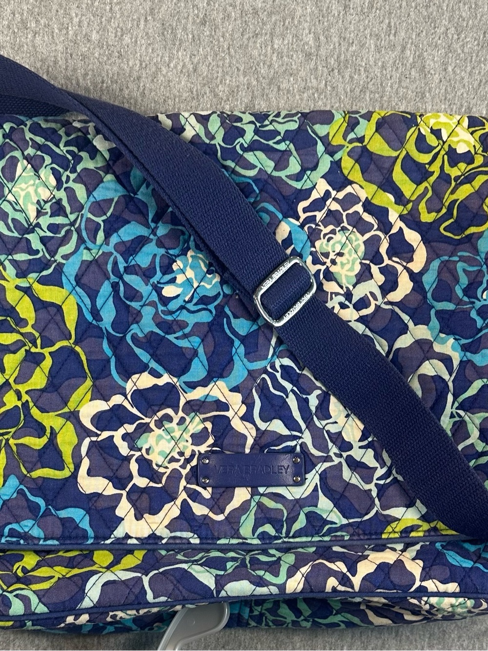 Vera Bradley Mediterranean Blue Messenger Laptop Bag Quilted Floral Crossbody